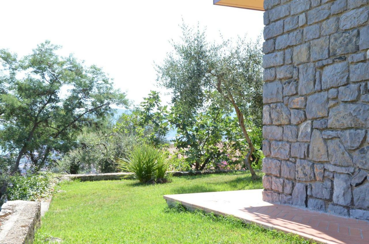 La Casa Con Vista Di Emma Apartman Vezzano Ligure Kültér fotó